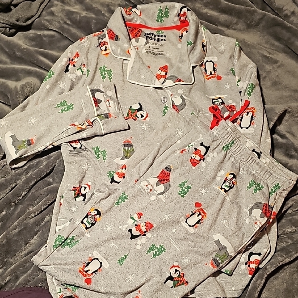 Penguin Print Womens Pajamas - Gray